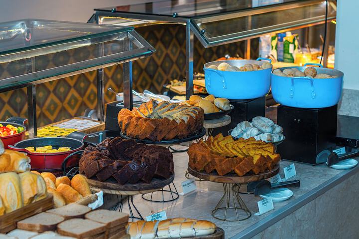 Breakfast/Coffee Service 74 of 88