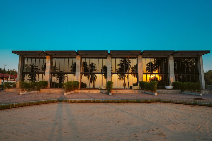 Hotel 33 of 36