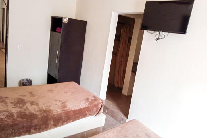 Room 21 of 33