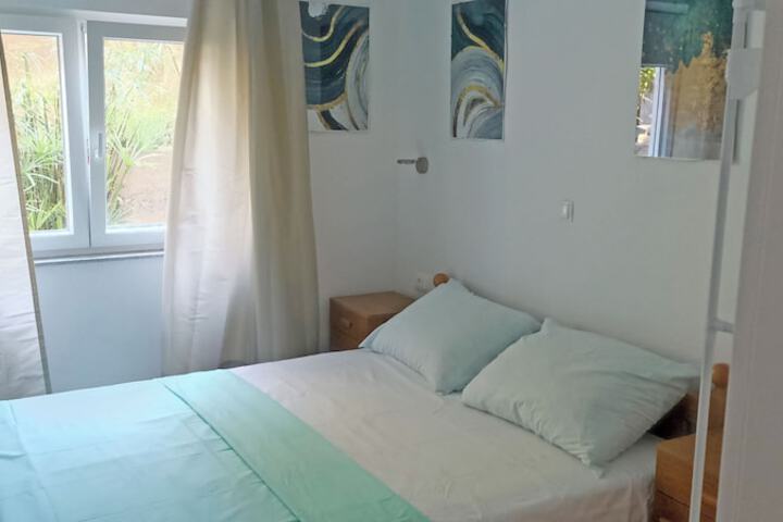 Room 34 of 117
