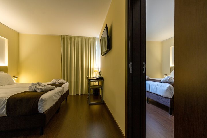 Room 18 of 82