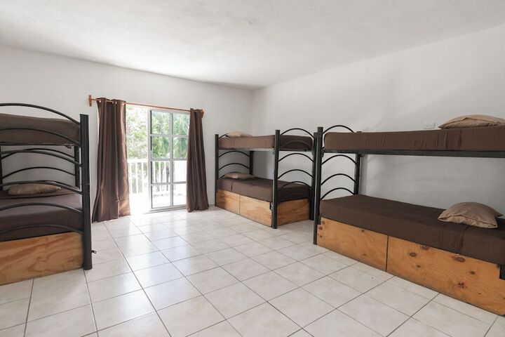Room 9 of 73