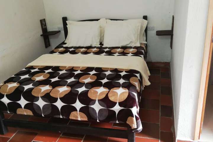 Room 4 of 14