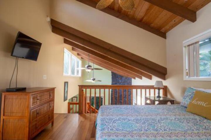 Hale Honu 2 Bedroom Home by RedAwning in Kea'au, HI