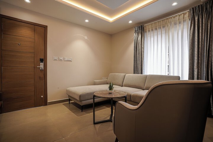 Room 7 of 34
