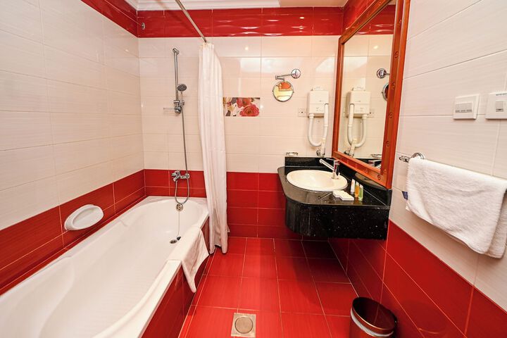 Room 42 of 65