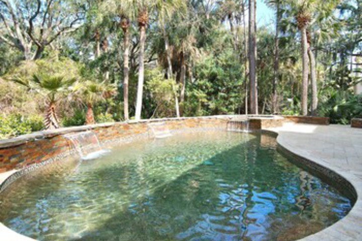 Pool 30 of 48