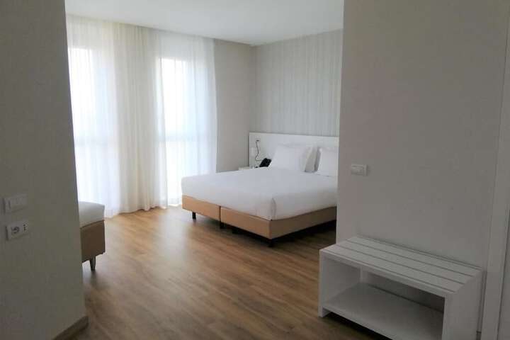 Room 20 of 47