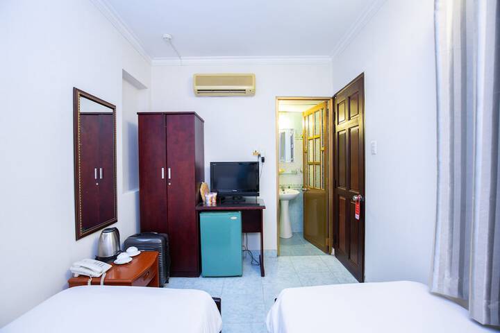 Room 21 of 51