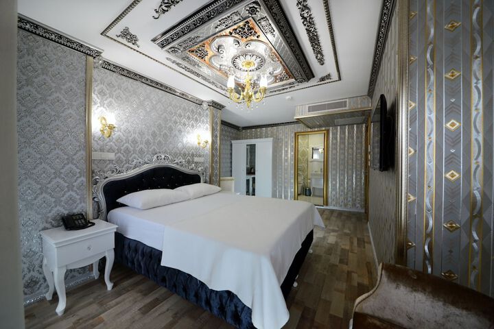 Room 5 of 57