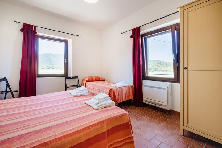 Room 20 of 98