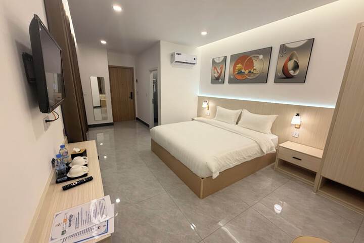 Room 12 of 68