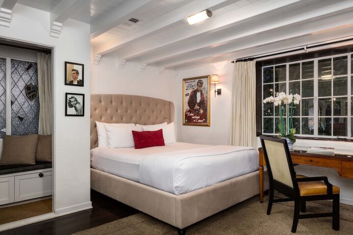 Room 5 of 65