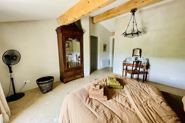 Room 3 of 45
