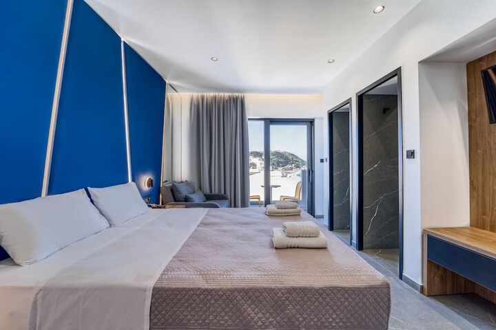 Room 8 of 34