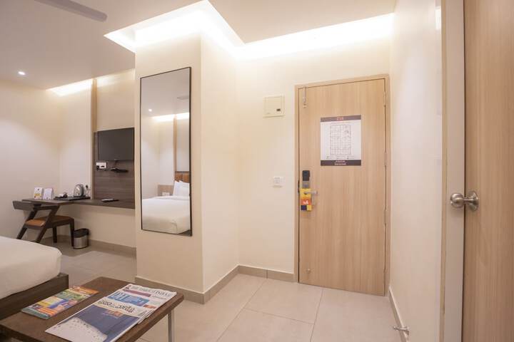 Room 35 of 63