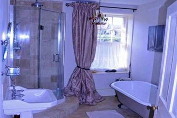 Room 2 of 14