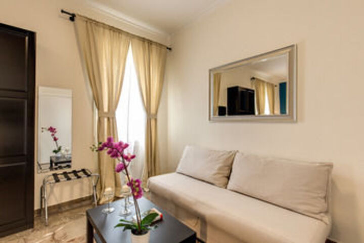 Room 33 of 34