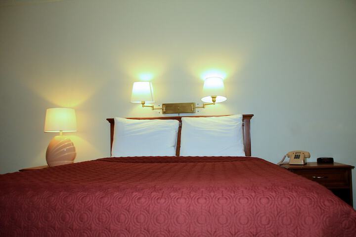 Room 17 of 80