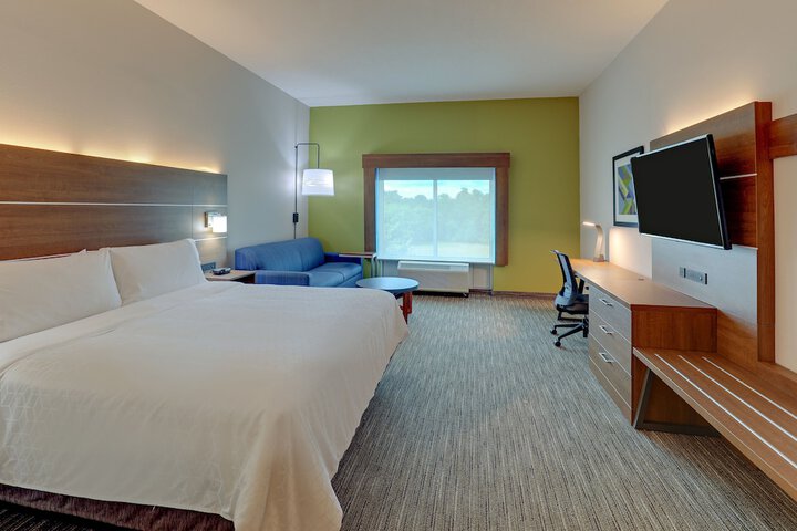 Standard | King Bed (6 of 25)