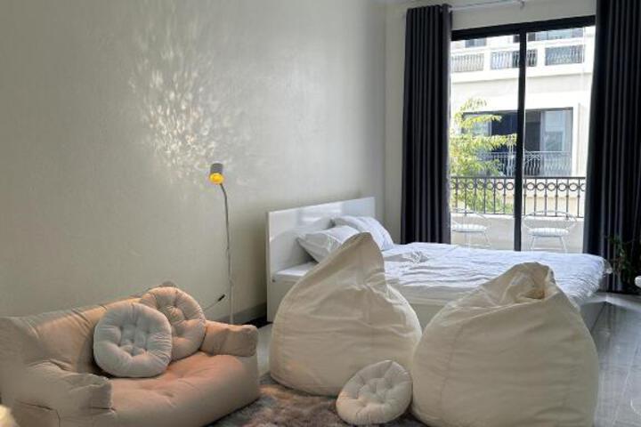 General 12 of 16