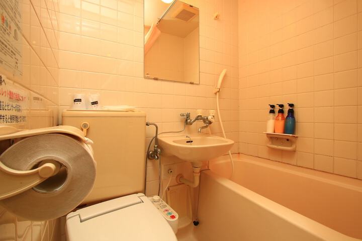 Room 10 of 10