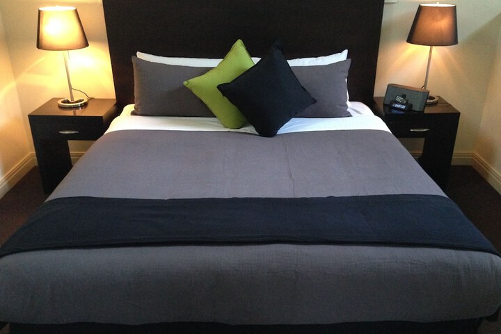 Room 3 of 54