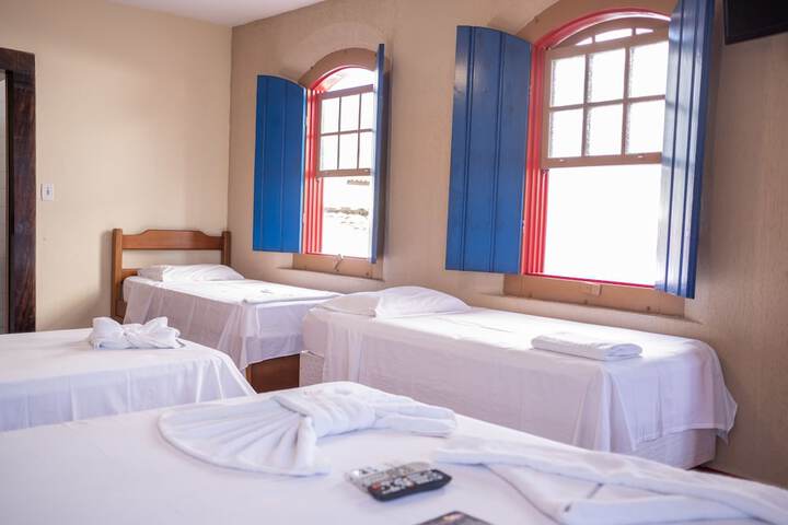 Room 6 of 34