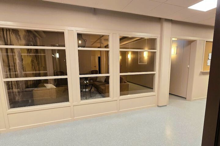 Ballroom/Hall 44 of 54