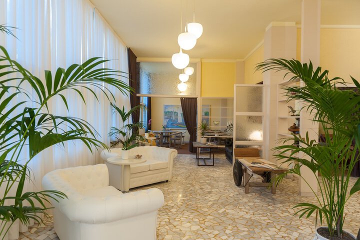 Hotel Interior 5 of 57