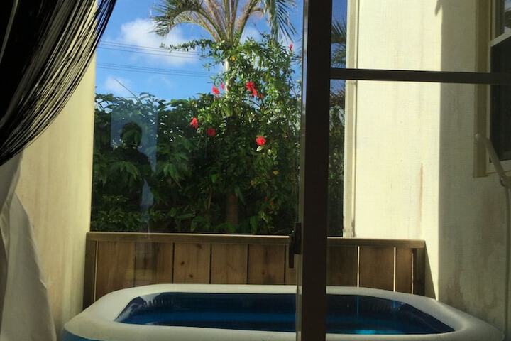 Hotel with Pool