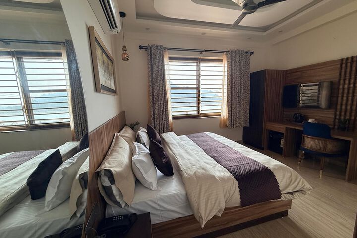 Room 4 of 29