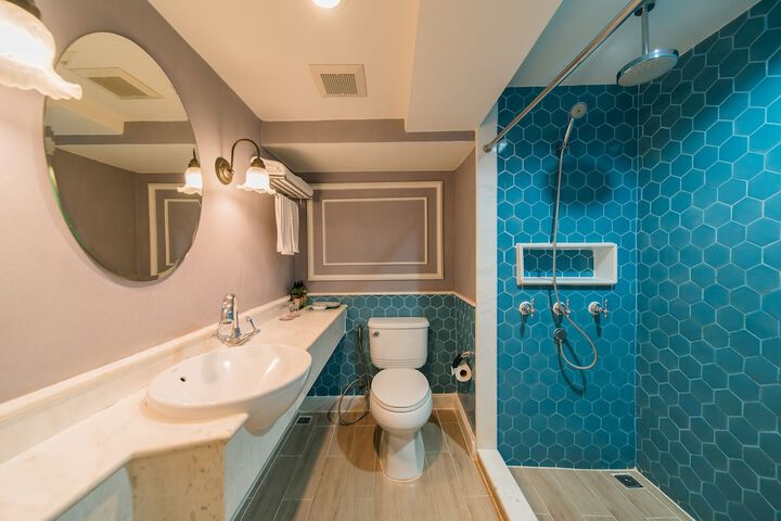 Clean Restrooms