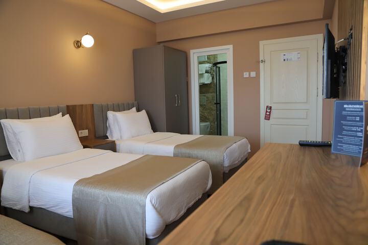 Room 11 of 39