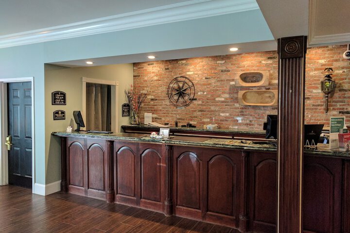 Concierge desk