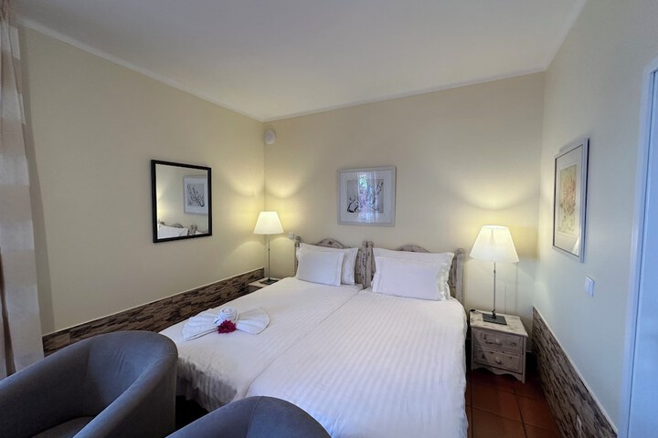 Room 40 of 93