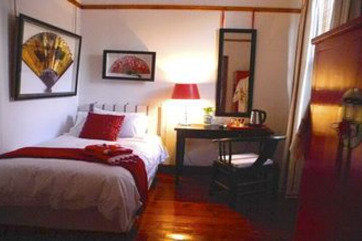 Room 27 of 71