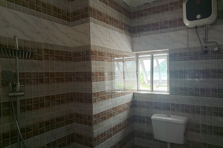 Room 12 of 20