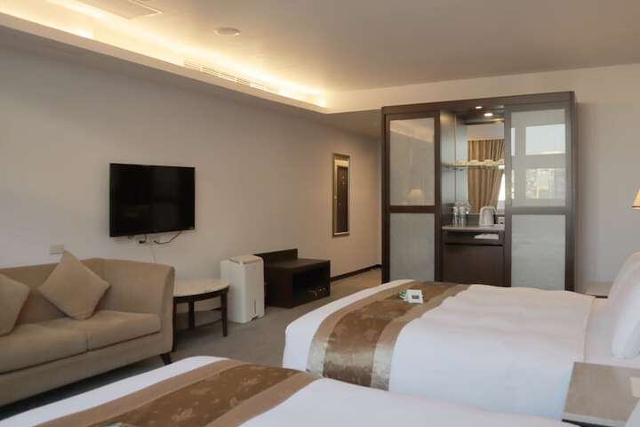 Room 21 of 72