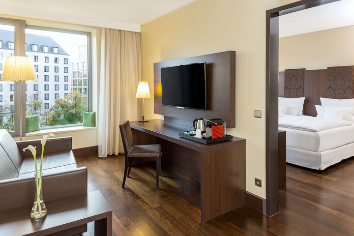 Room 14 of 51