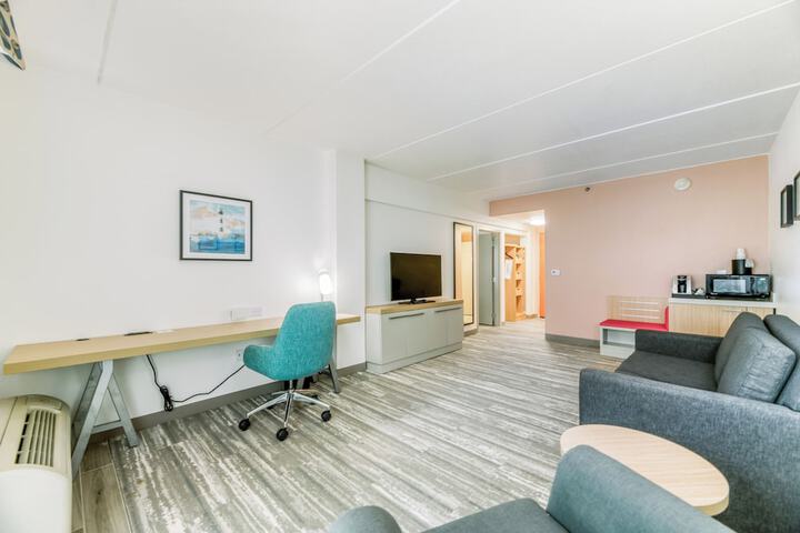 Room 21 of 73