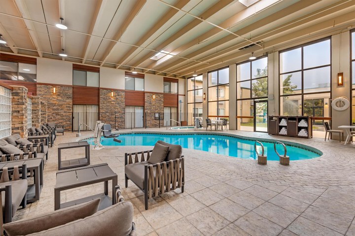 Pool 61 of 95