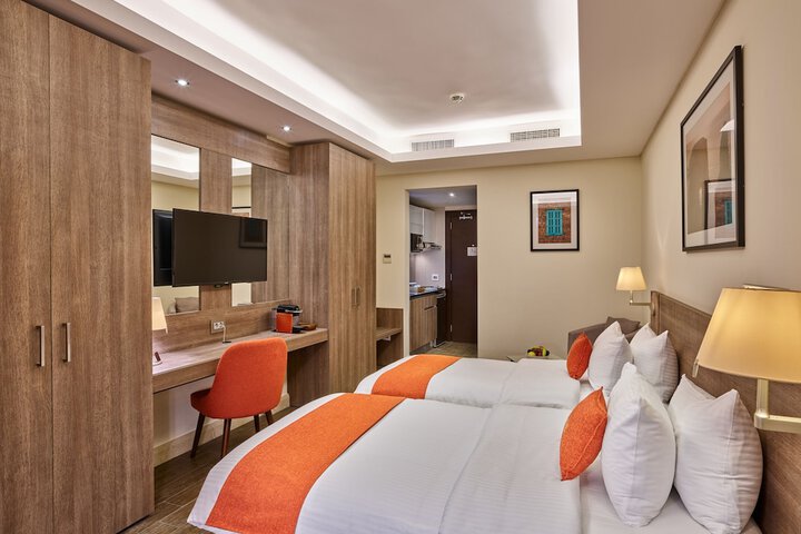 Room 42 of 56
