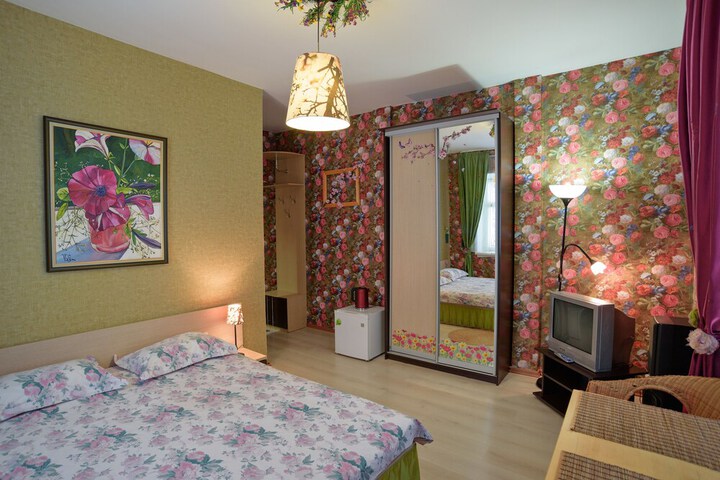 Room 7 of 97
