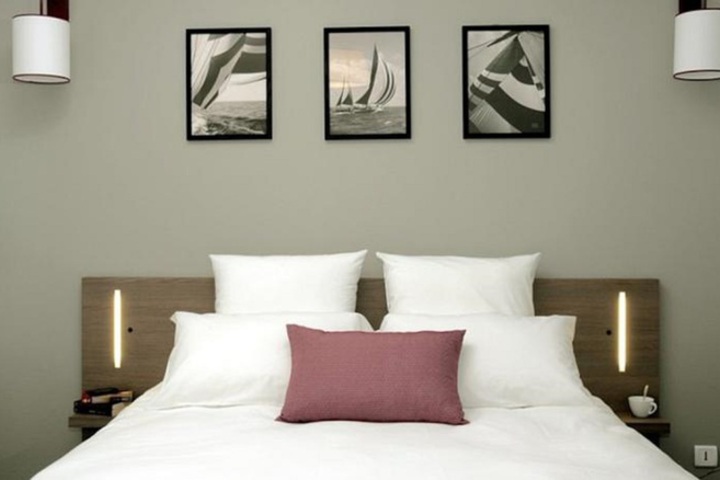 Room 5 of 10