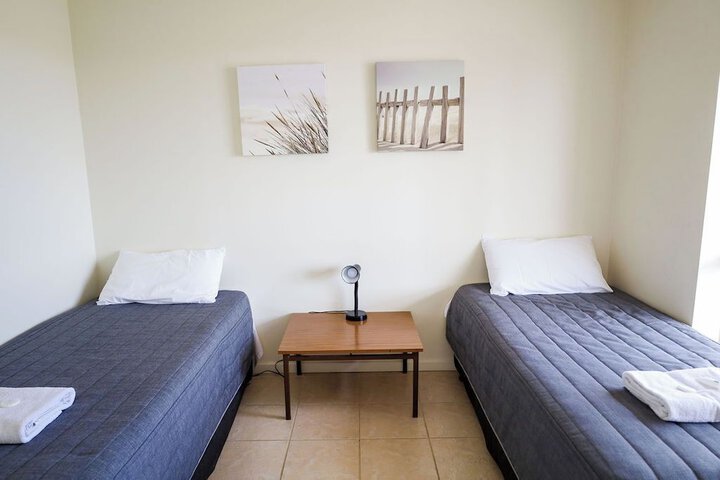 Room 27 of 65