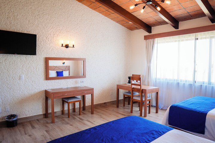 Room 40 of 85