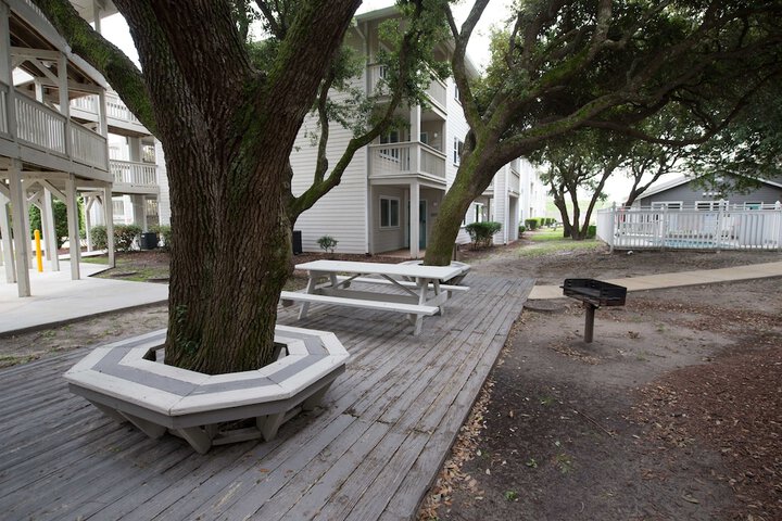 Property Grounds 90 of 97