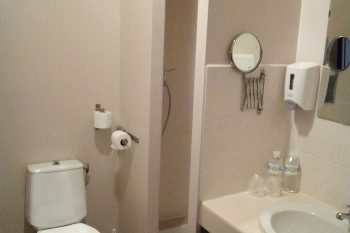 Room 49 of 73