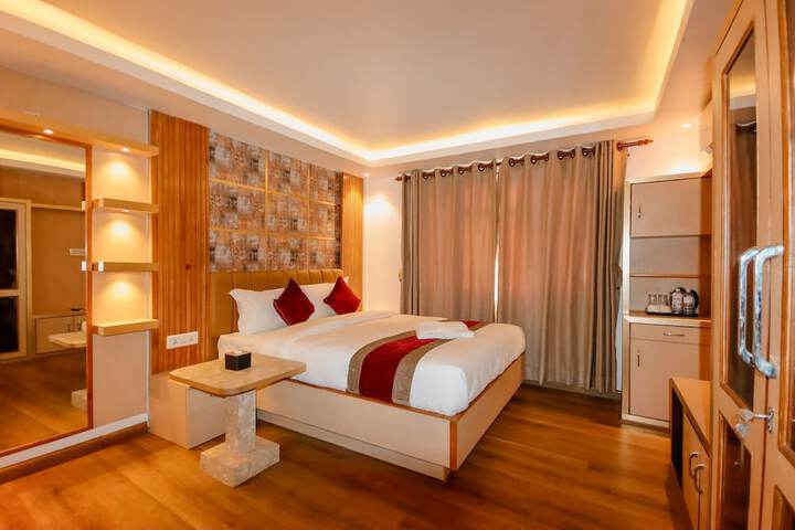 Room 30 of 66